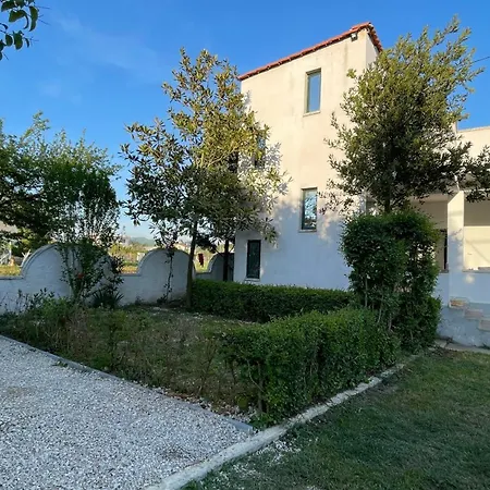 Gerea's Holiday House